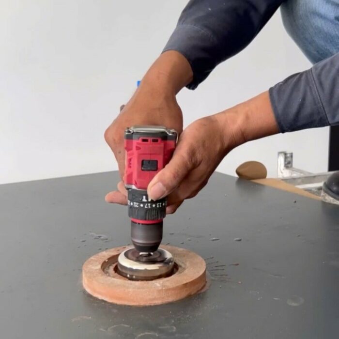 thi công trần gương 10